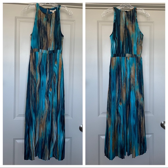 HP🧚🏼 Rivier Midi Dress - Picture 2 of 11